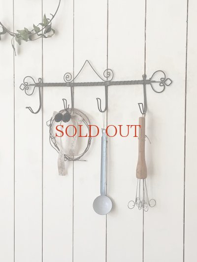 画像12: フランス 形がかわいいアイアンキッチンクロス掛け