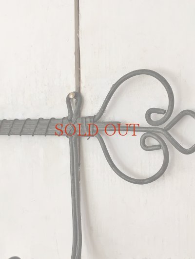 画像7: フランス 形がかわいいアイアンキッチンクロス掛け