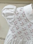 画像3: 小さな薔薇の刺繍が かわいいベビードレス