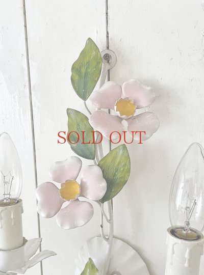 画像7: フランス ピンクのお花がかわいい アイアンウィールライト