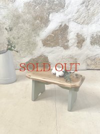 脚の色がかわいい フットレスト  40%OFF 