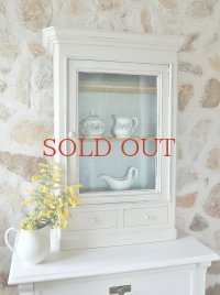 ガラスが素敵な ディスプレイキャビネット  30%OFF 