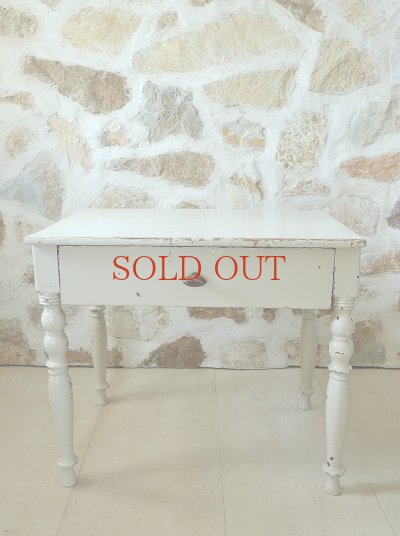 画像9: フランス 大きな引き出しが かわいいテーブル