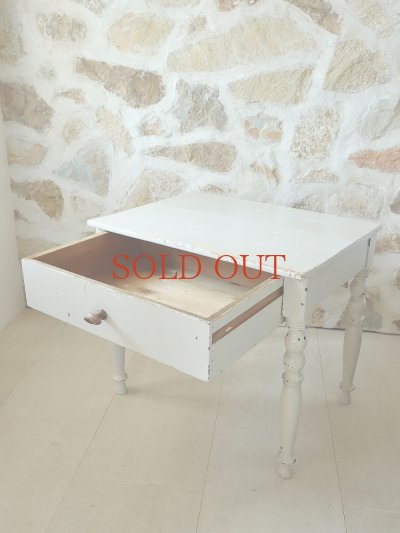 画像7: フランス 大きな引き出しが かわいいテーブル