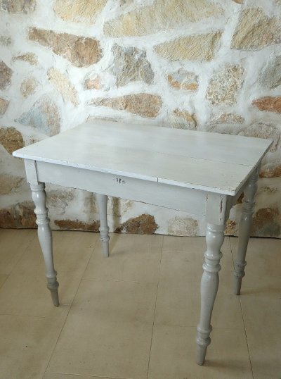 画像2: フランス 脚のデザインが素敵な ホワイトテーブル