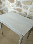 画像3: フランス 脚のデザインが素敵な ホワイトテーブル