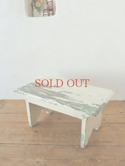 画像2: フランス シャビーなペイントが かわいいフットレスト  30%OFF 