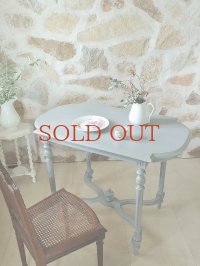 フランス デザインが素敵な テーブル  50%OFF 