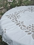 画像3: フランス お花の刺繍が繊細で 上品なテーブルクロス