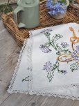 画像14: フランス 花かごの刺繍が素朴で かわいいテーブルクロス