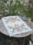 画像15: フランス 花かごの刺繍が素朴で かわいいテーブルクロス