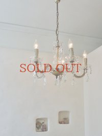 フランス ガラスのデザインが 素敵な5灯シャンデリア  40%OFF 