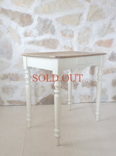 画像11: 質感が素敵な テーブル