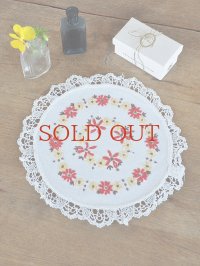 フランス お花の刺繍がかわいい テーブルクロス