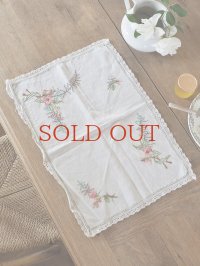 フランス 刺繍がかわいい テーブルクロス