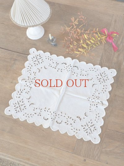 フランス　かわいい　アンティーク　刺繍　テーブルクロス