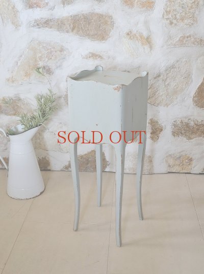 画像10: フランス オリジナルペイントが素敵で繊細な ナイトキャビネット