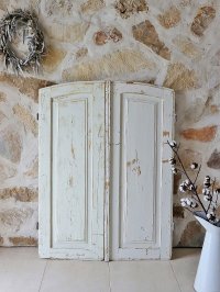 フランス アーチ型収納両開きドア