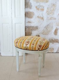 フランス デザインがかわいい オットマン   10%OFF 