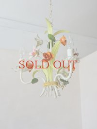 フランス 2種類のお花がかわいい アイアンシャンデリア