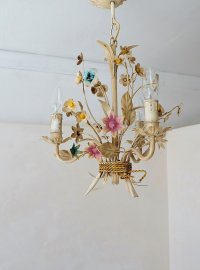 フランス シャビーでかわいい アイアンシャンデリア