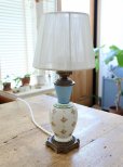 画像8: フランス 陶器の小花がかわいい テーブルランプ