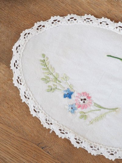 画像2: フランス 刺繍がかわいい テーブルクロス