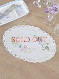 フランス 刺繍がかわいい テーブルクロス  10%OFF 
