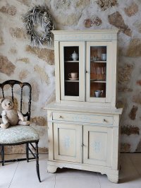 フランス オリジナルペイントがかわいい チャイルドカップボード