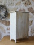 画像17: フランス シャビーなペイントが素敵な キャビネット