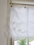 画像2: フランス　やさしい刺繍が素敵な<br/>カフェカーテン (2)