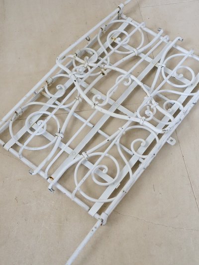 画像16: フランス アイアン製ドールベッド   10%OFF 