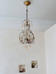 画像6: フランス サーモンピンクドロップが 素敵な3灯シャンデリア