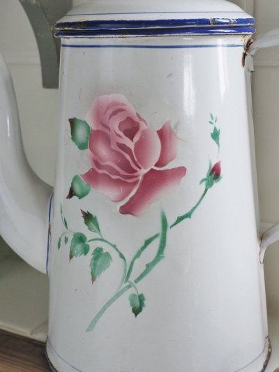 画像3: フランス お花がかわいいホーロー製 コーヒーポット