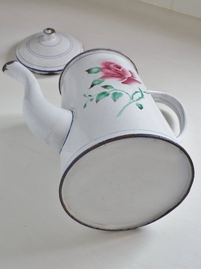 画像16: フランス お花がかわいいホーロー製 コーヒーポット