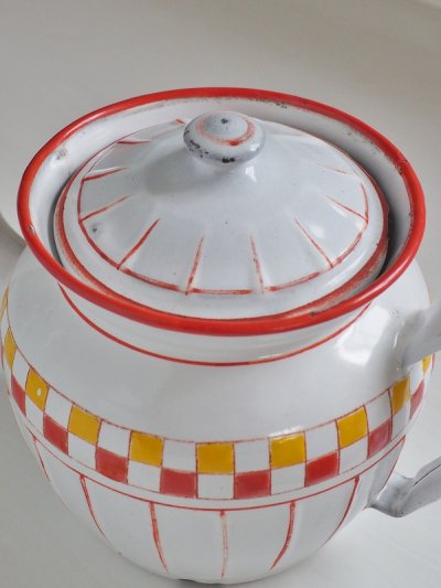 画像10: フランス BB社製格子柄がかわいい ホーロー製ティーポット