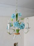 画像7: フランス ブルーのお花がかわいい アイアンシャンデリア