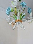 画像16: フランス ブルーのお花がかわいい アイアンシャンデリア