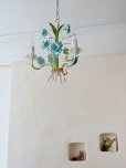 画像6: フランス ブルーのお花がかわいい アイアンシャンデリア