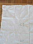 画像11: フランス 薔薇の刺繍が素敵な テーブルクロス