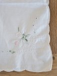 画像17: フランス 薔薇の刺繍が素敵な テーブルクロス