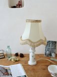 画像2: フランス<br/>陶器の小花がかわいい<br/>テーブルランプ (2)