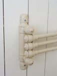 画像7: フランス やさしいクリーム色の ペイントが素敵な バンブースタイルタオル掛け