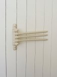 画像6: フランス やさしいクリーム色の ペイントが素敵な バンブースタイルタオル掛け