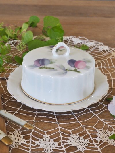 画像7: プラムの絵柄が素敵な 陶器製バターケース