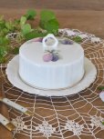 画像2: プラムの絵柄が素敵な<br/>陶器製バターケース (2)