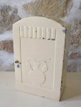 画像2: 歯ブラシホルダー付き<br/>洗面所用ウォールキャビネット (2)
