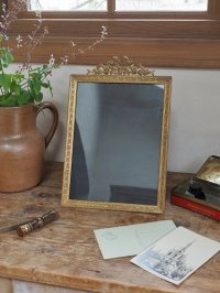 フランス デザインが素敵な真鍮製 フォトスタンド