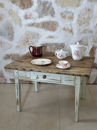 フランス　かわいい　アンティーク　シャビー　ローテーブル