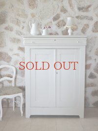 ドレープドローワーがかわいい 女の子の為の リネンキャビネット